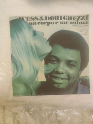 Stock 50 dischi in vinile 45 giri vari tit