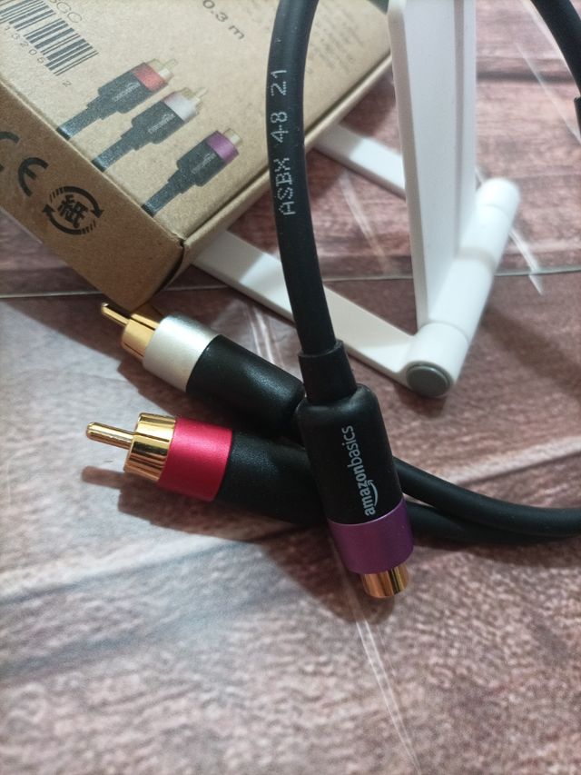 Adaptador RCA en Y, 1 Hembra a 2 Machos