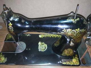 MÁQUINA DE COSER ANTIGUA DE 1914
