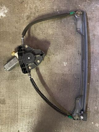 Elevalunas Renault clio