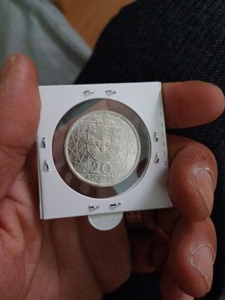 Moneda de plata 20 escudos portugal