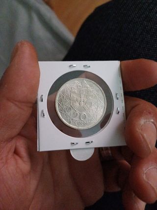 Moneda de plata 20 escudos portugal