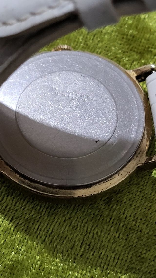 Reloj carga manual Kelton