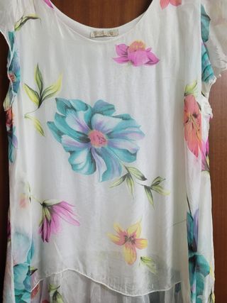 Camisa de flores.