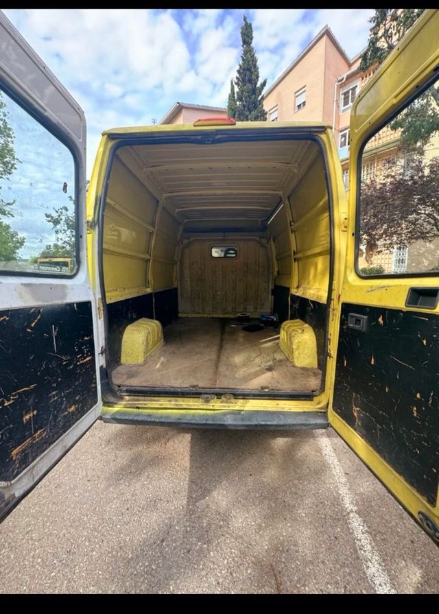 Mudanzas transportes chófer vaciados