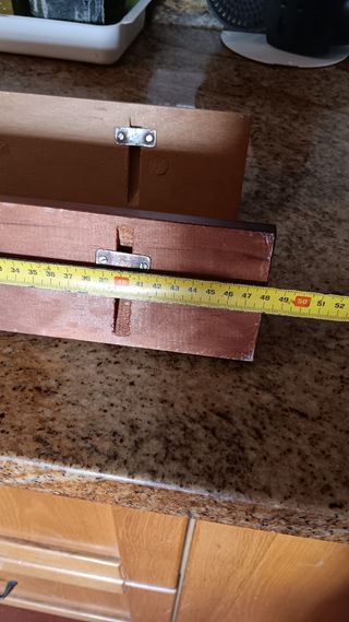 Perchas de madera nuevas