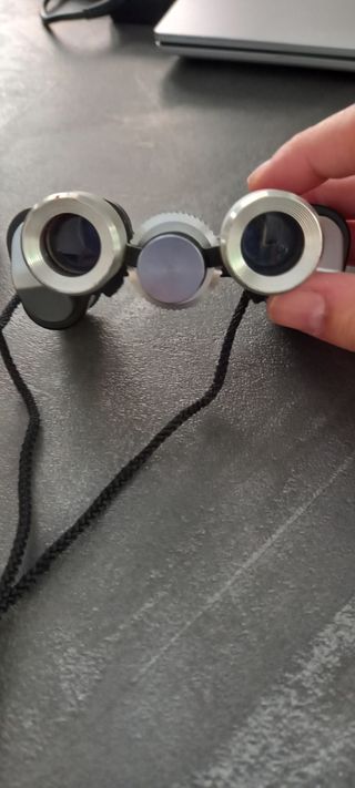 Micro binoculares
