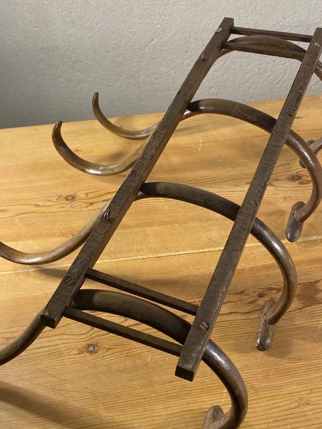 Perchero estilo Thonet