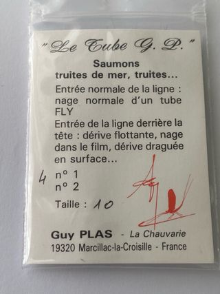 N.10 esche artificiali tubo fly