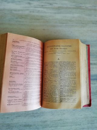 Dictionnaire Complet Ilusstré Año 1905