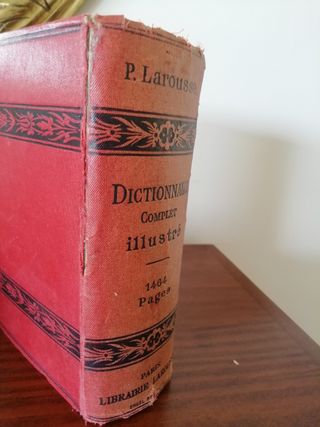 Dictionnaire Complet Ilusstré Año 1905