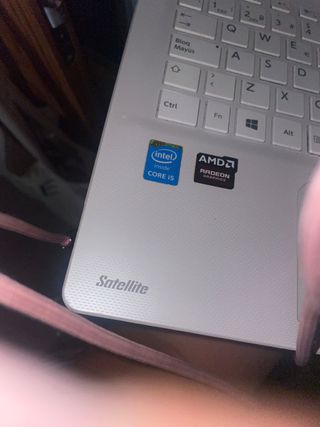 Portatil toshiba i5