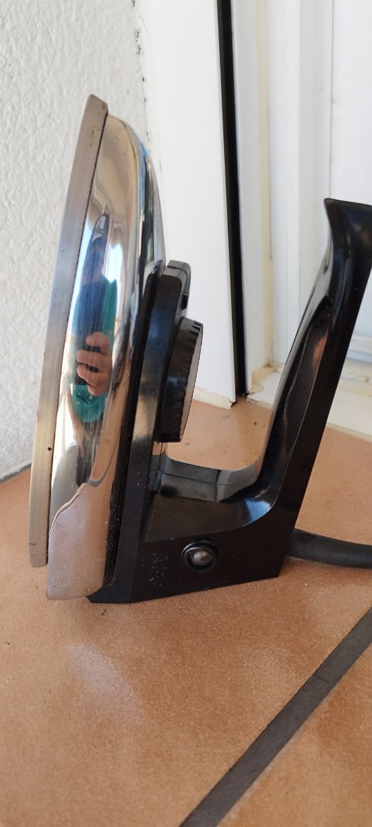 Plancha Vintage AEG