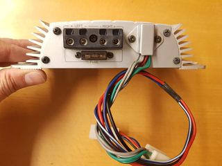 Coustic Amplificatore per autoradio 