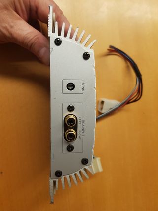 Coustic Amplificatore per autoradio 
