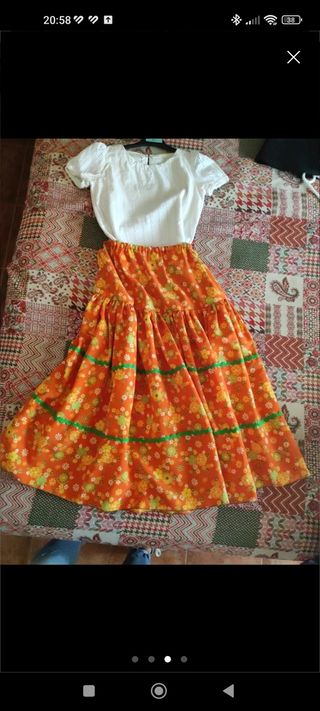Falda+ blusa rociera niña