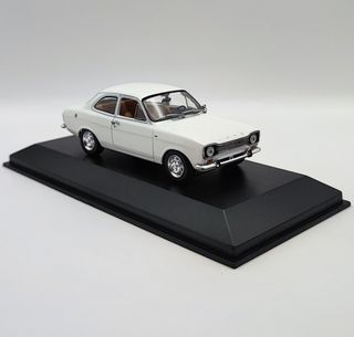 FORD ESCORT 1971 1/43 MINICHAMPS 100 YEARS FORD