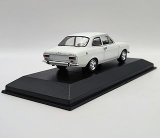 FORD ESCORT 1971 1/43 MINICHAMPS 100 YEARS FORD