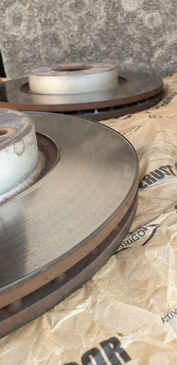 Discos de freno delanteros Ford Focus mk2