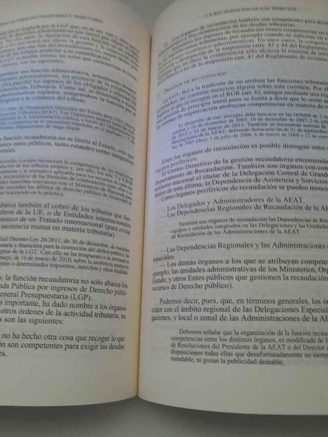 Libro Derecho Financiero y Tributario