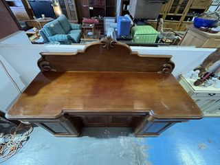 APARADOR CLÁSICO VICTORIANO