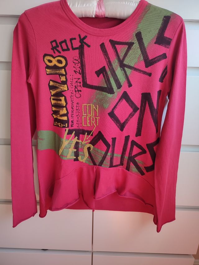 Camiseta niña. Sisley, talla 11-12 años