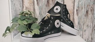 Converse botín negro