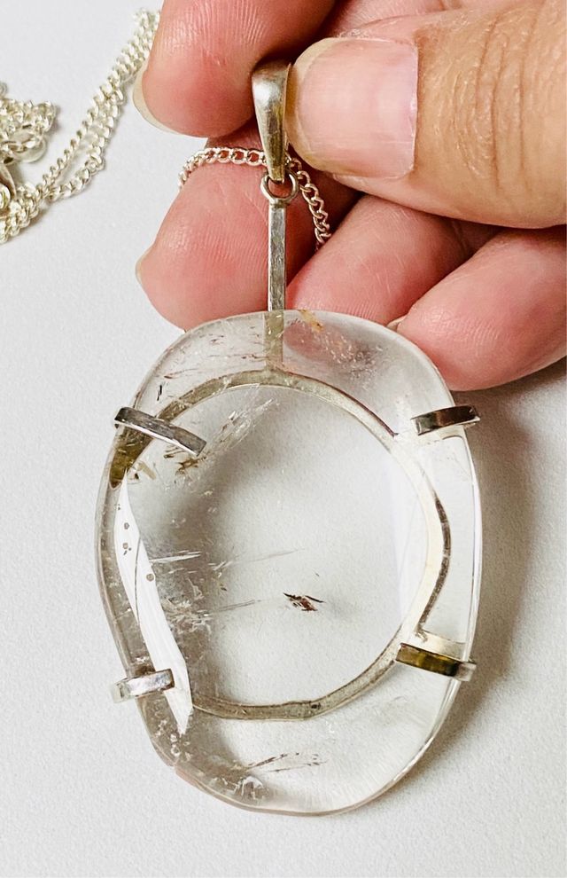 Colgante de cuarzo incoloro + cadena plata ley 925