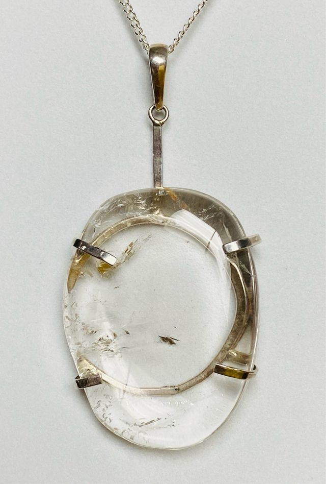 Colgante de cuarzo incoloro + cadena plata ley 925
