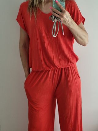 Mono rojo Talla M