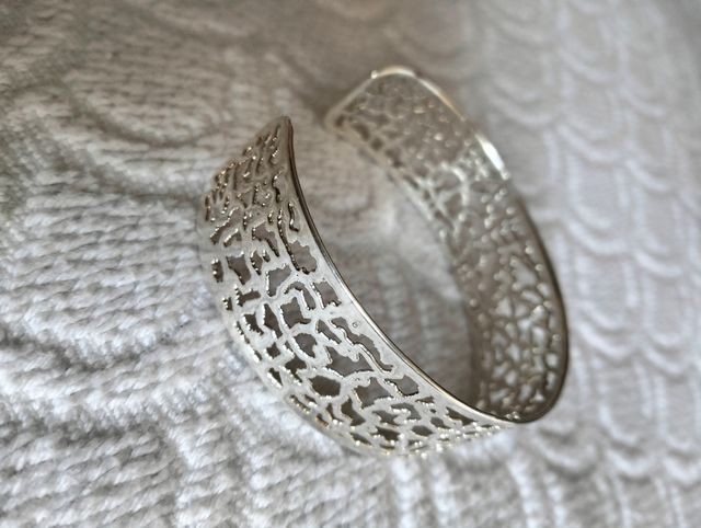 Brazalete/ pulsera de plata
