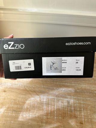 zapatos dorados