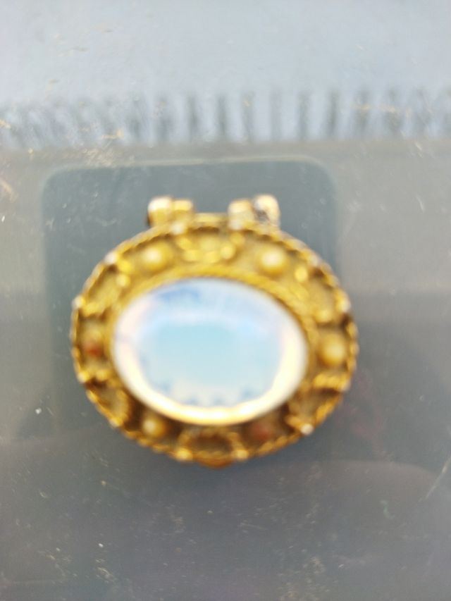 Pastillero piedra de luna