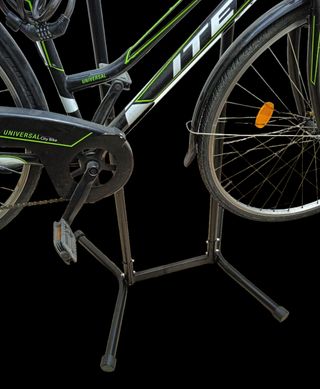 Parcheggio verticale bici salva spazio