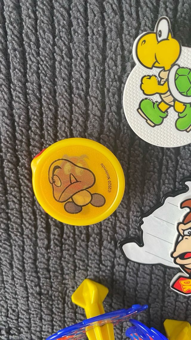 LOTE NINTENDO KINDER JOY