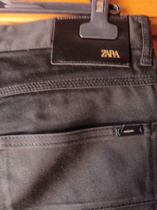 Pantalón de chica juvenil de Zara