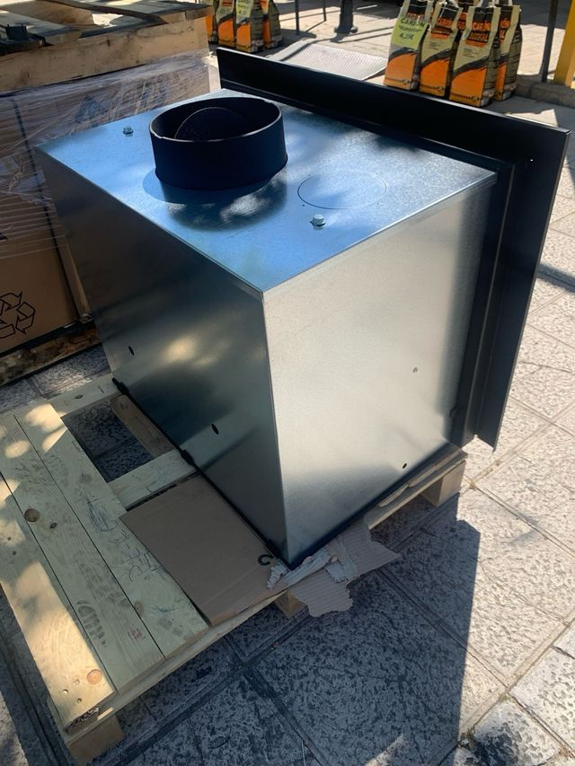 Inserto per legna da ardere modello Michel 7000