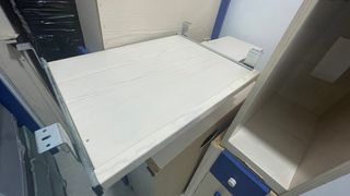 Muebles de madera / Habitación juvenil