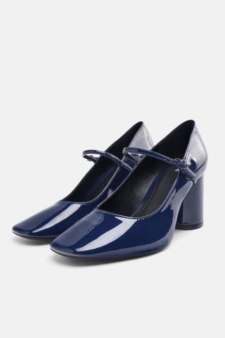 Zapatos Zara azul marino charol tacón ancho