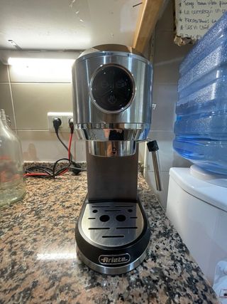 Cafetera Espresso Slim Delizia Ariete 1350W