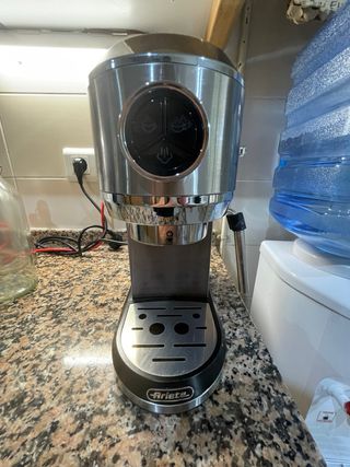 Cafetera Espresso Slim Delizia Ariete 1350W