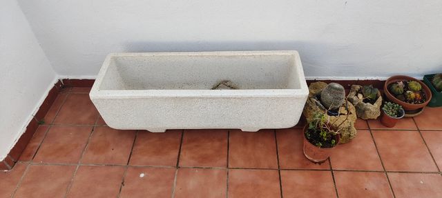 Maceta NUEVO a estrenar en PIEDRA de 1 metro.....