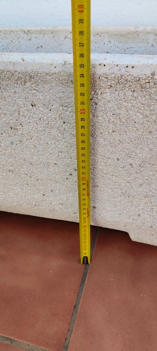 Maceta NUEVO a estrenar en PIEDRA de 1 metro.....