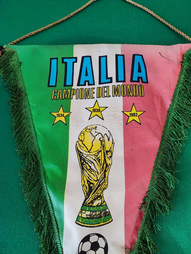 Gagliardetto Italia 82 campioni del mondo