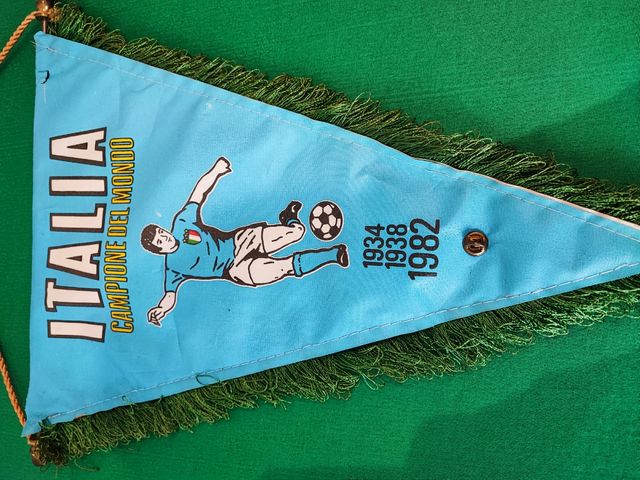 Gagliardetto Italia 82 campioni del mondo