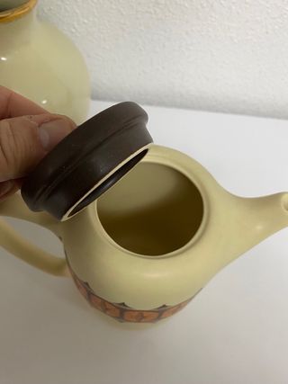 ANTIGUA TETERA Y JARRÓN FLORAL AÑOS 70