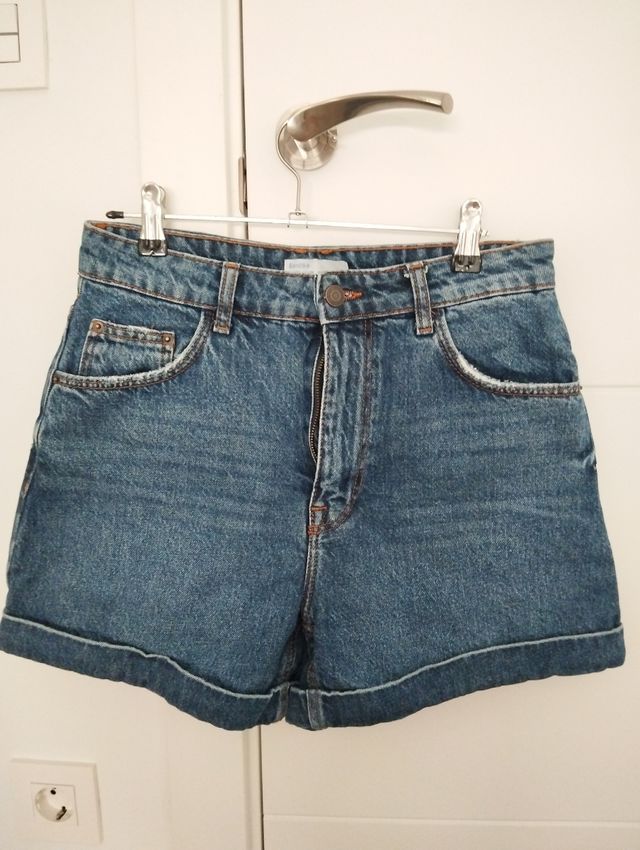 Pantalones cortos vaqueros de Bershka