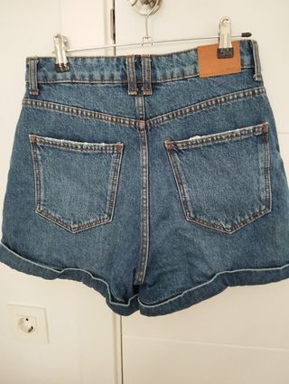 Pantalones cortos vaqueros de Bershka