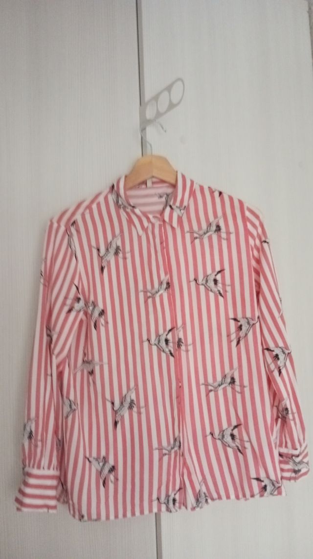 Camisa con garzas
