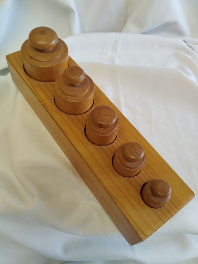 Conjunto de pesas de madera